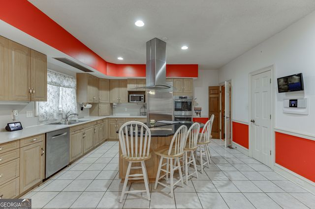 525 Cooper Road, Loganville, GA 30052