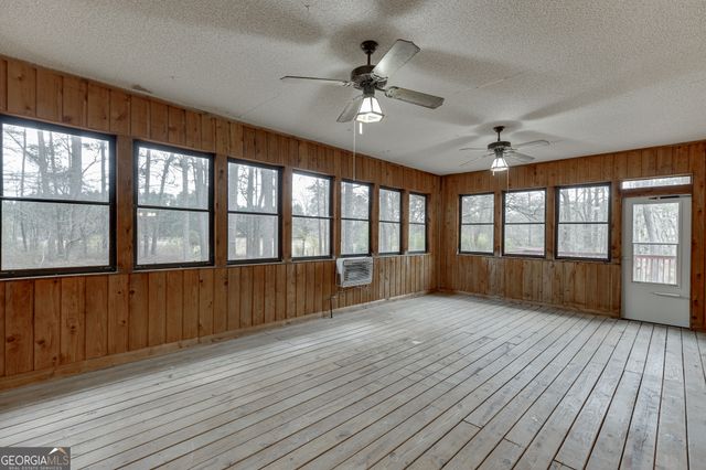 525 Cooper Road, Loganville, GA 30052