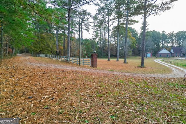 525 Cooper Road, Loganville, GA 30052