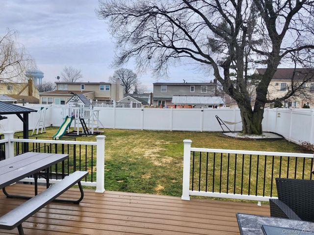 684 Dorothea Lane, Elmont, NY 11003