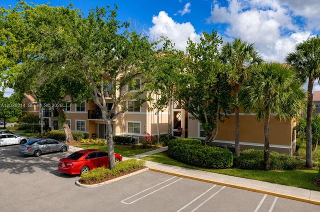 8741 Wiles Road 204, Coral Springs, FL 33067