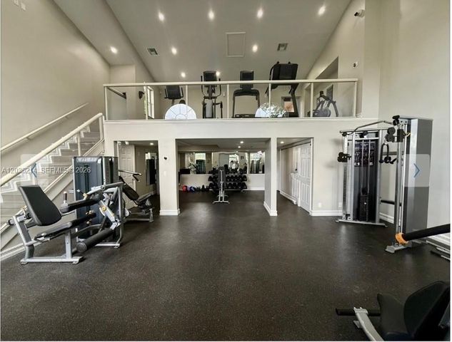 8741 Wiles Road 204, Coral Springs, FL 33067