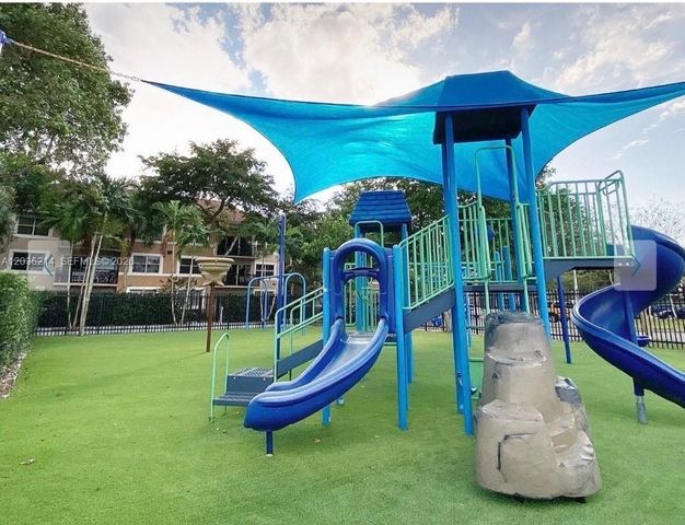 8741 Wiles Road 204, Coral Springs, FL 33067