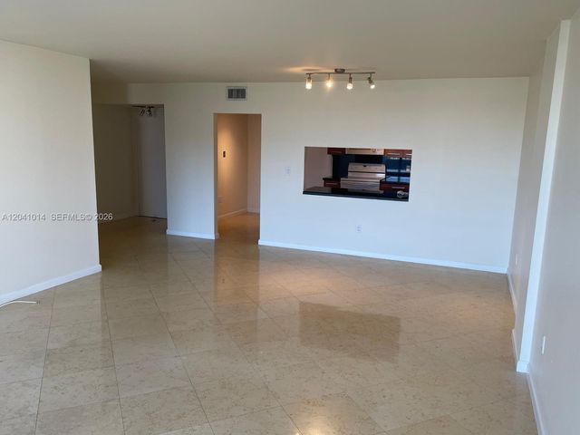155 Ocean Lane Drive 811, Key Biscayne, FL 33149