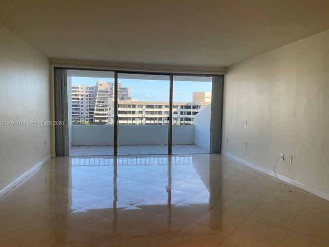 155 Ocean Lane Drive 811, Key Biscayne, FL 33149
