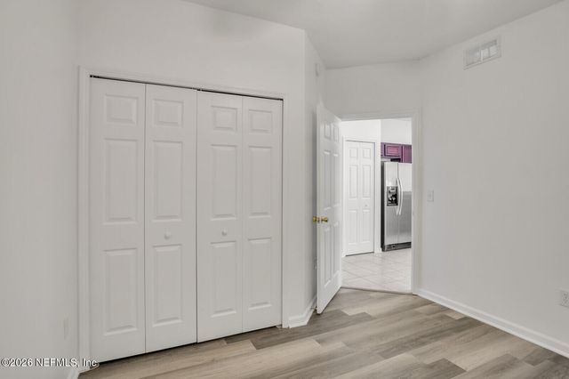 8227 LOBSTER BAY Court 303, Jacksonville, FL 32256