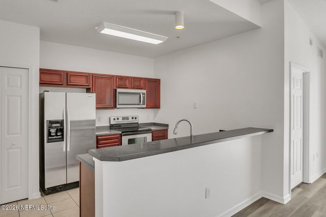 8227 LOBSTER BAY Court 303, Jacksonville, FL 32256