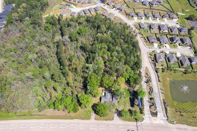 6020 Highway 105, Conroe, TX 77304