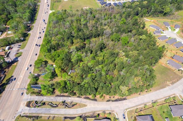 6020 Highway 105, Conroe, TX 77304
