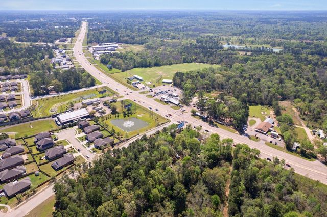 6020 Highway 105, Conroe, TX 77304