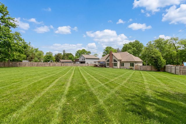 4736 DEVON Avenue, Lisle, IL 60532