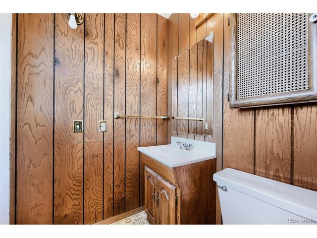 2032 Ridgewood Ln, Pueblo, CO 81005