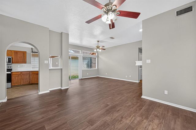 7772 Park Falls Drive, Houston, TX 77095