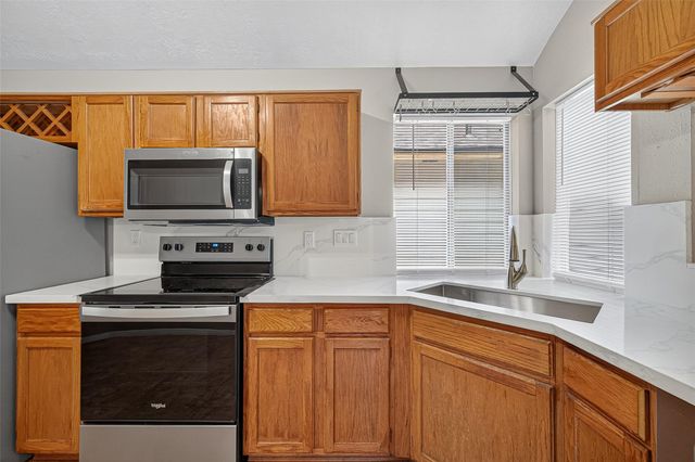 7772 Park Falls Drive, Houston, TX 77095
