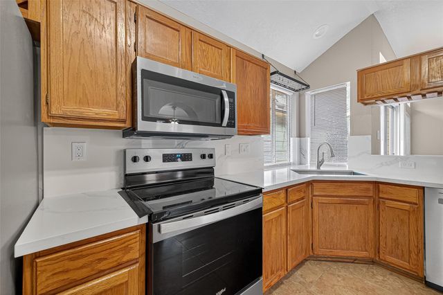 7772 Park Falls Drive, Houston, TX 77095