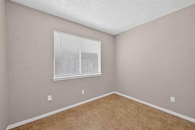 7772 Park Falls Drive, Houston, TX 77095