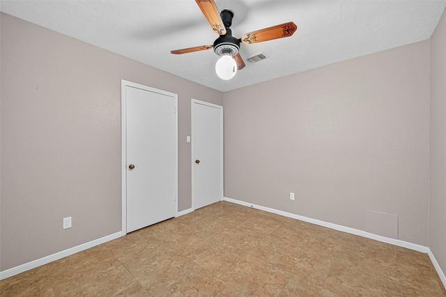 7772 Park Falls Drive, Houston, TX 77095