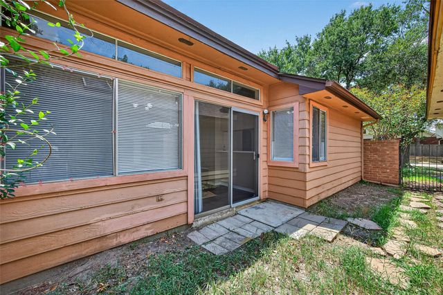 7772 Park Falls Drive, Houston, TX 77095