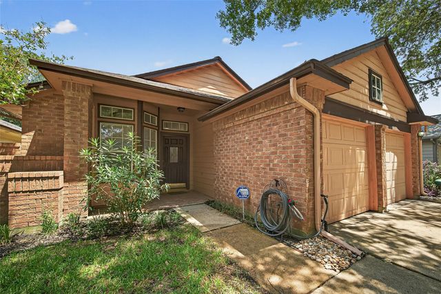 7772 Park Falls Drive, Houston, TX 77095