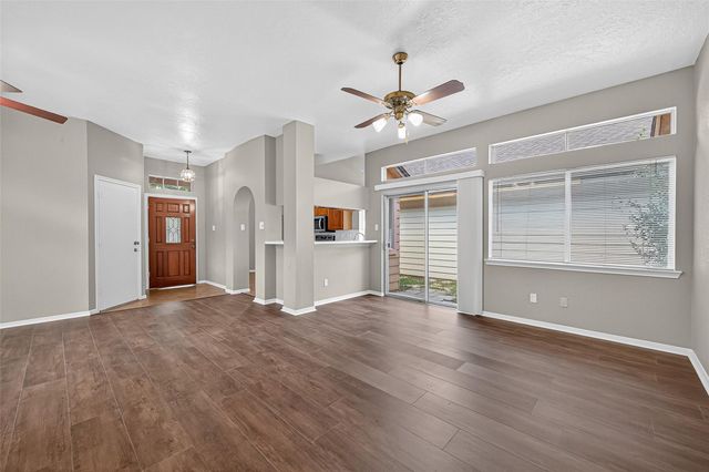7772 Park Falls Drive, Houston, TX 77095