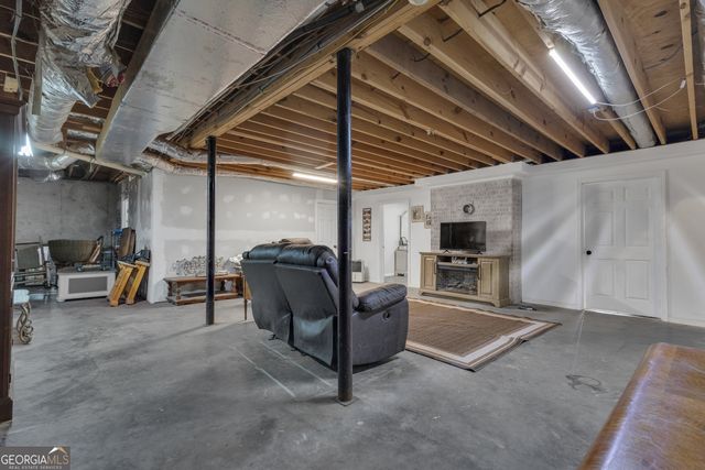 135 Anna Lane, Fayetteville, GA 30215