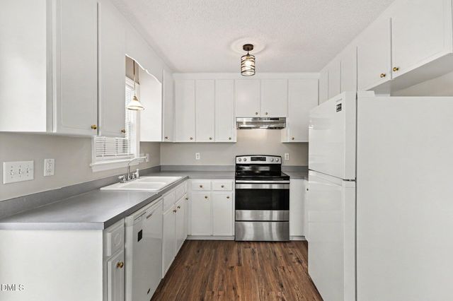 200 Waterford Drive, Clayton, NC 27520