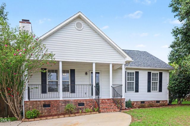 200 Waterford Drive, Clayton, NC 27520