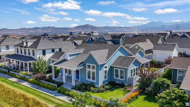 10858 S PORCINI DR, South Jordan, UT 84009