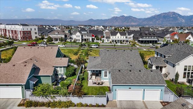 10858 S PORCINI DR, South Jordan, UT 84009