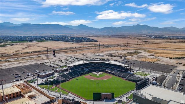 10858 S PORCINI DR, South Jordan, UT 84009