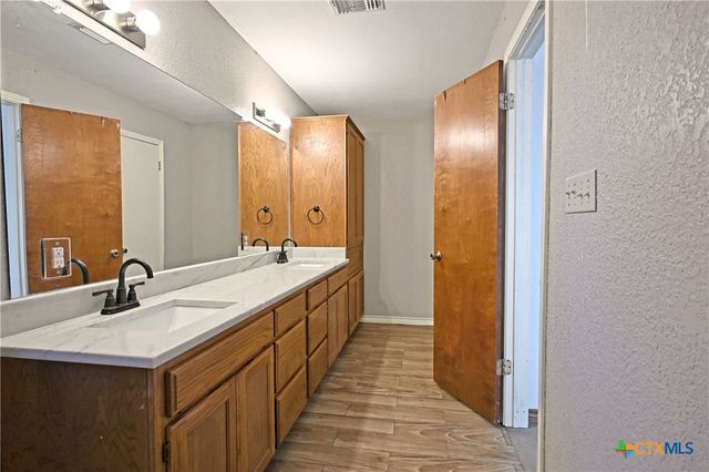 764 Vista Parkway, New Braunfels, TX 78130