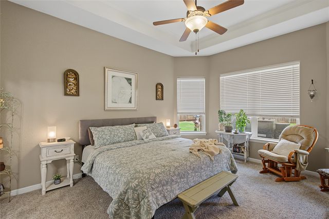 2821 Willow Ridge Circle, Granbury, TX 76049