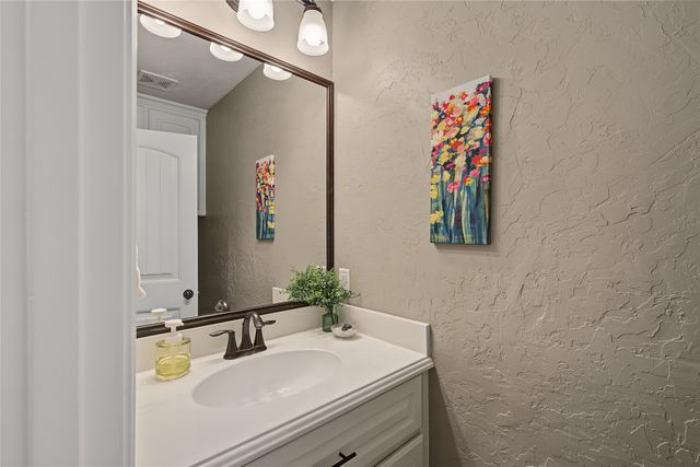 2821 Willow Ridge Circle, Granbury, TX 76049