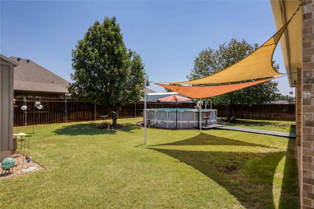 2821 Willow Ridge Circle, Granbury, TX 76049