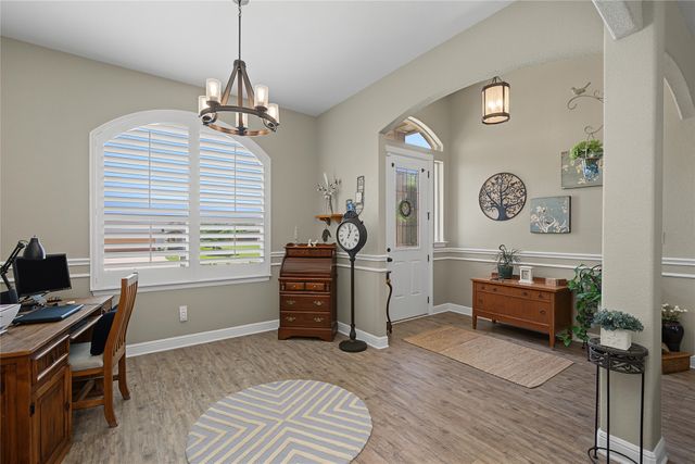 2821 Willow Ridge Circle, Granbury, TX 76049