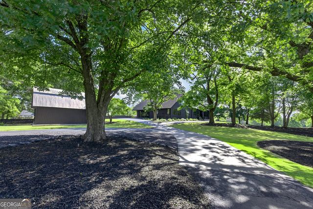 1027 Fischer Road, Sharpsburg, GA 30277