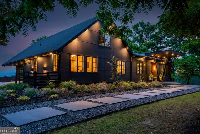 1027 Fischer Road, Sharpsburg, GA 30277