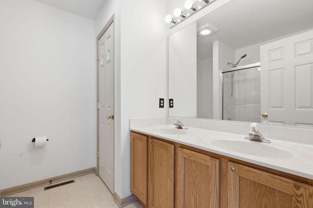 530 VAUGHN AVE, Greensboro, MD 21639