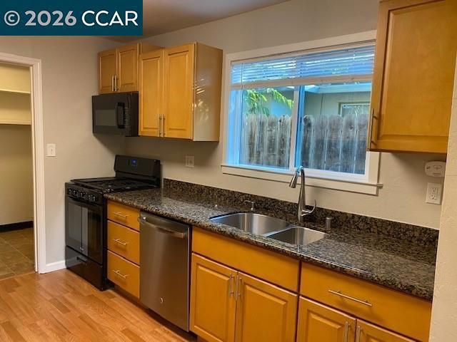 2182 Marsh Ave, Pittsburg, CA 94565