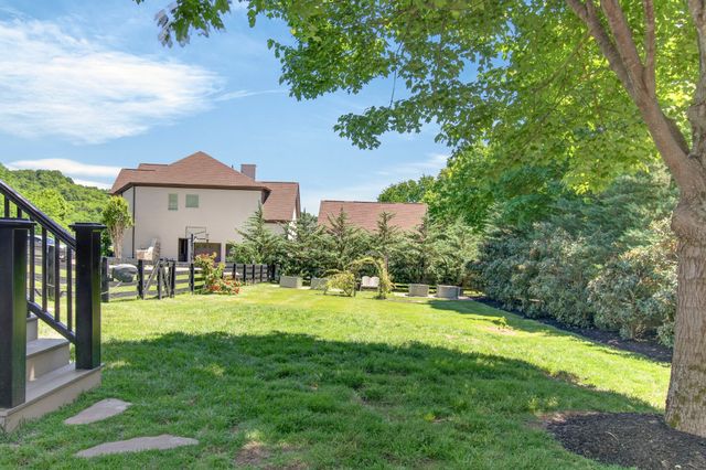 4909 Buds Farm Ln, Franklin, TN 37064