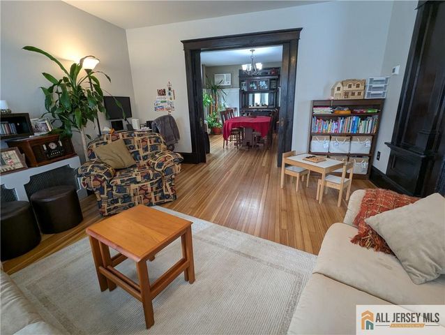 5 Northside Avenue, South River, NJ 08882