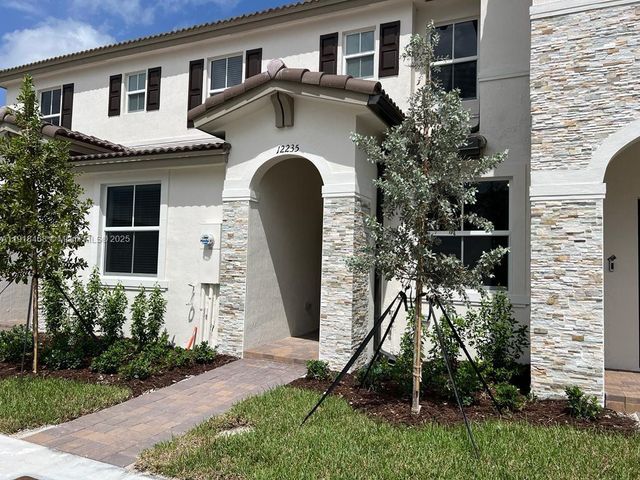 12235 NW 23rd Path, Miami, FL 33167