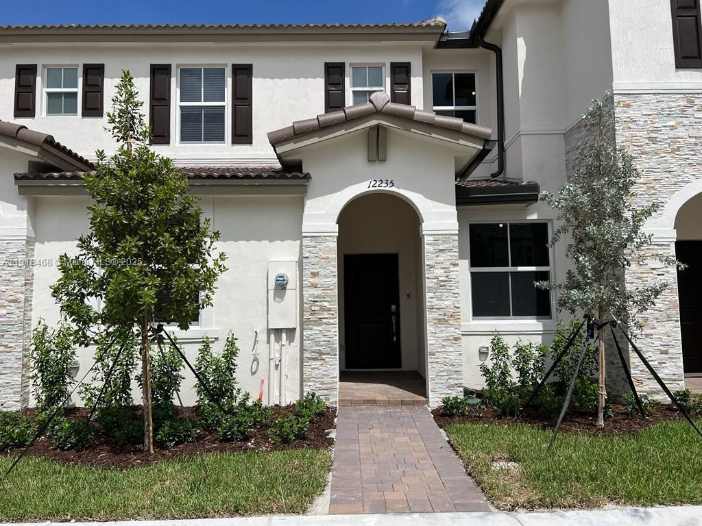 12235 NW 23rd Path, Miami, FL 33167