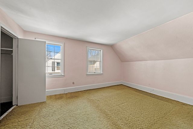 6 Cottage Pl, Lowell, MA 01852