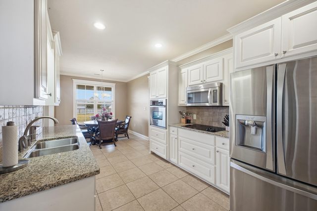 15 Stonemore, Petal, MS 39465