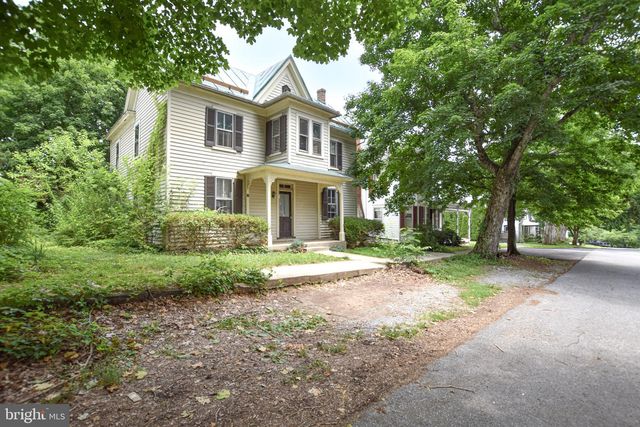 17 OLD PROSPECT AVE, Shepherdstown, WV 25443