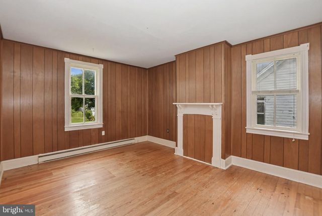 17 OLD PROSPECT AVE, Shepherdstown, WV 25443