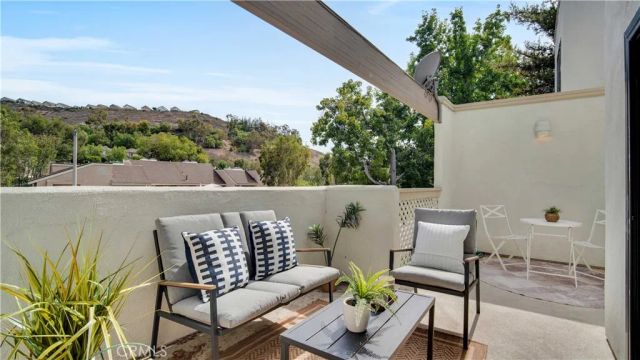 158 N Singingwood Street 2, Orange, CA 92869
