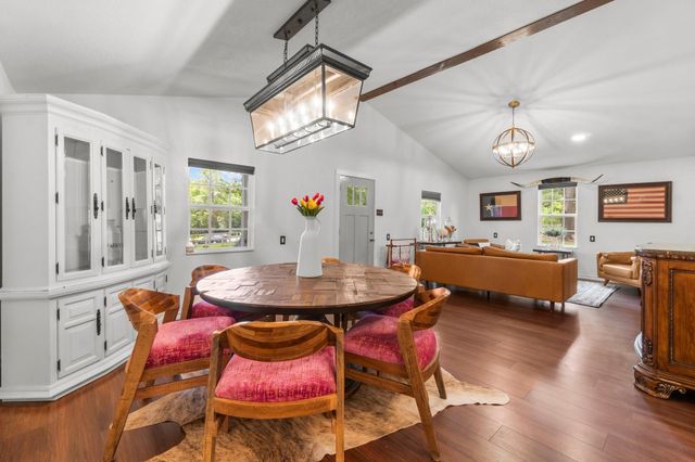 8851 Us Highway 59 N, Livingston, TX 77351