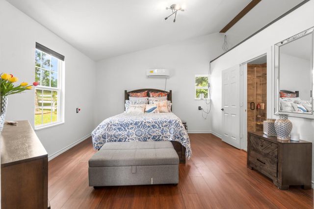 8851 Us Highway 59 N, Livingston, TX 77351